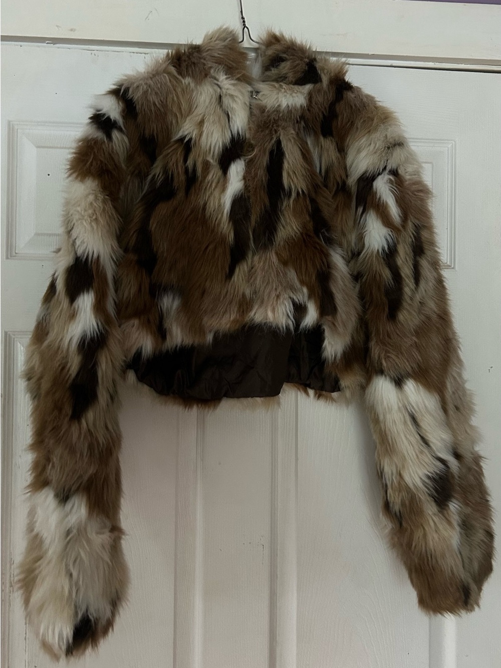 Akira Faux Fur Cropped Jacket in Multi-Tone Brown - Picture 2 of 12